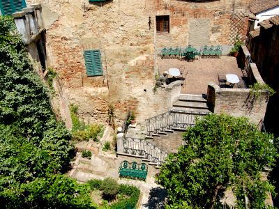 Residenza D Epoca Il Casato Bed & Breakfast 3*