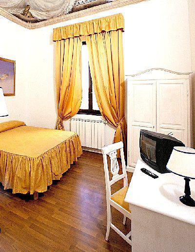 Residenza D Epoca Il Casato Siena